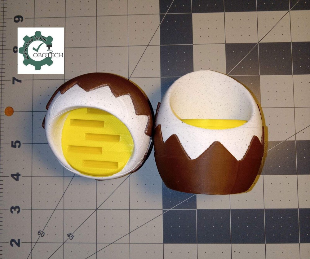 3D Printed Egg Shaped Game Cartridge Holder