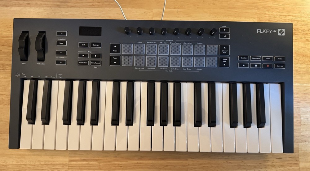 Novation FLkey 37 MIDI Keyboard Controller w/ Original Box