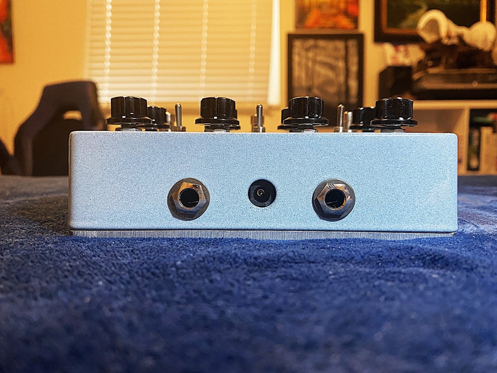 Tone Charm Audio Into The Waves - Delay, Distortion, Modulation - Guitar Effects