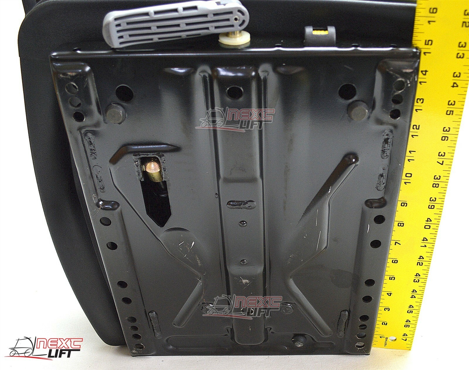 NEW SUSPENSION SEAT WITH ARMREST FITS EXCAVATOR FORKLIFT DOZER LOADER TRACTOR