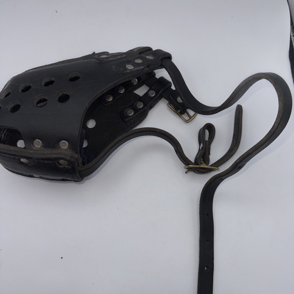 Agitation Muzzle, Leather, Professional Training Muzzle Used