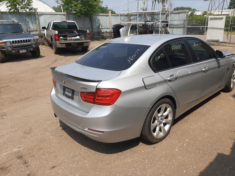320I 2014 High Mounted Stop Light 1002107