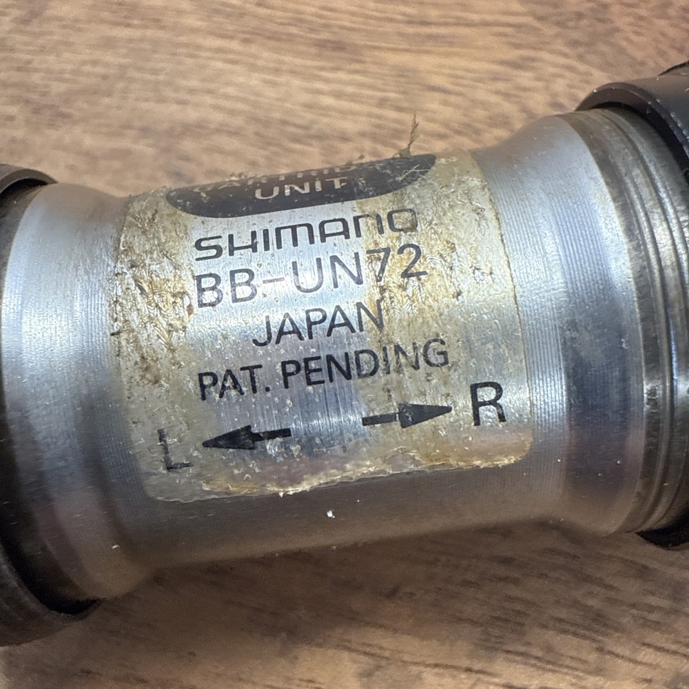 Shimano Deore XT BB-UN72 Bottom Bracket Square Taper 73mm Shell 107mm