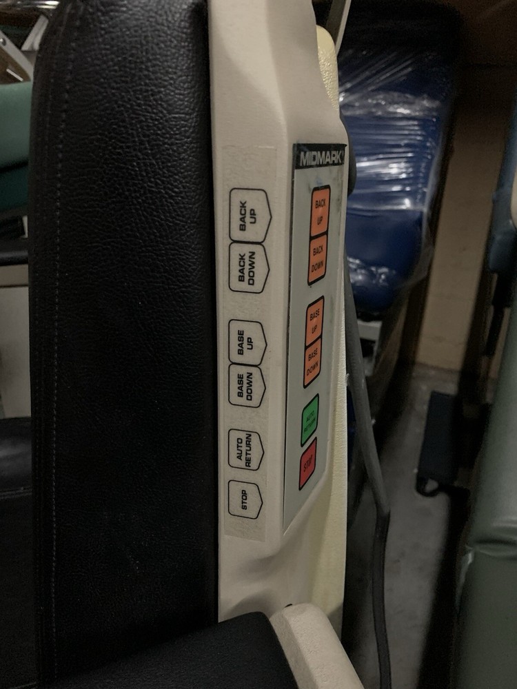 Midmark 419 procedure chair