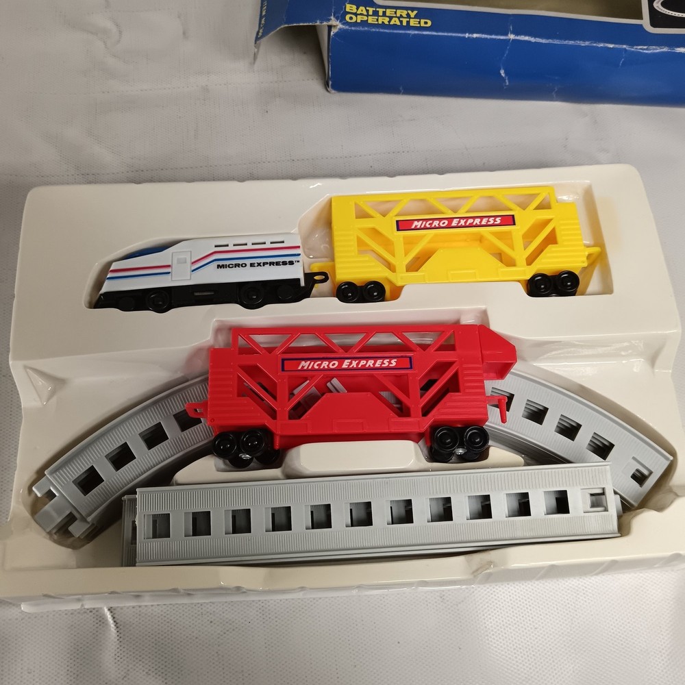 Micro Express Train Set Item No. 300 The Toy Group 1989 Boxed Preloved