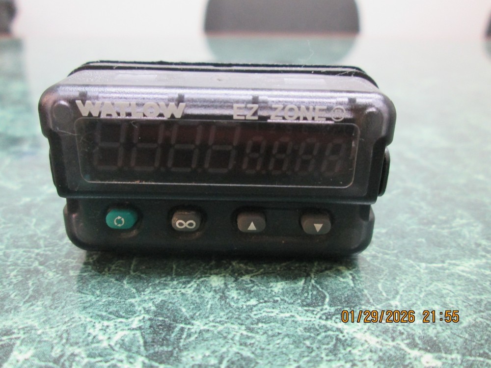 WATLOW TEMPERATURE CONTROLLER, PM3C3CJ-AAAAADR (SHELF C4)