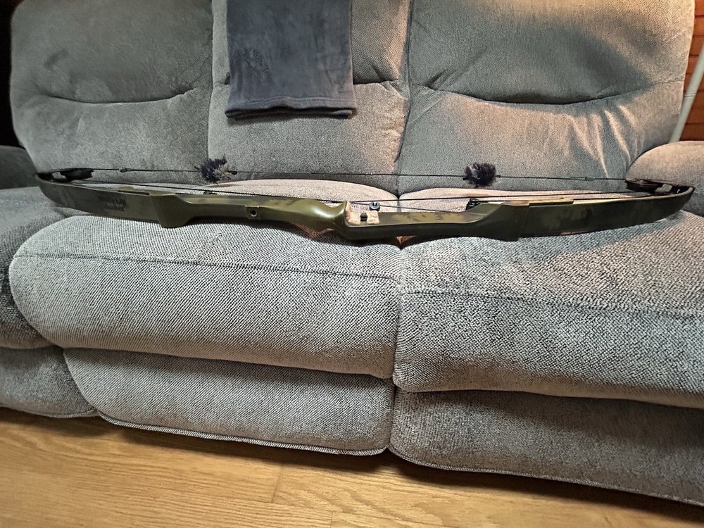 Vintage Left Hand Bear Whitetail Hunter Compound Bow 50”