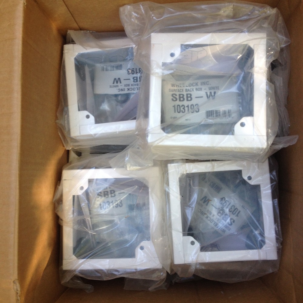 WHEELOCK E70-24-W 25/70VRMS SPEAKER STROBE With Back Boxes SSB-W Fire Alarm
