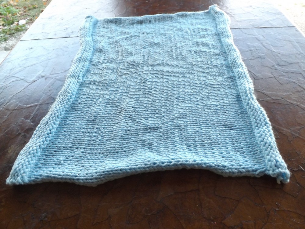 VINTAGE SMALL BLUE AFGHAN APPROX. 30 X 22