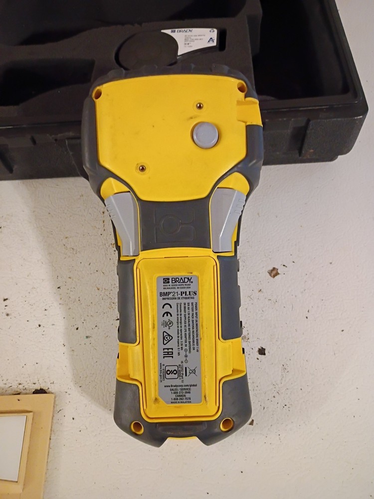 brady bmp21 plus label maker