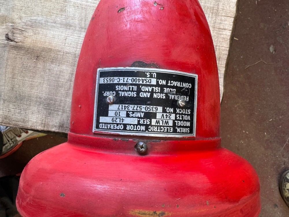 Federal siren and light 1950s