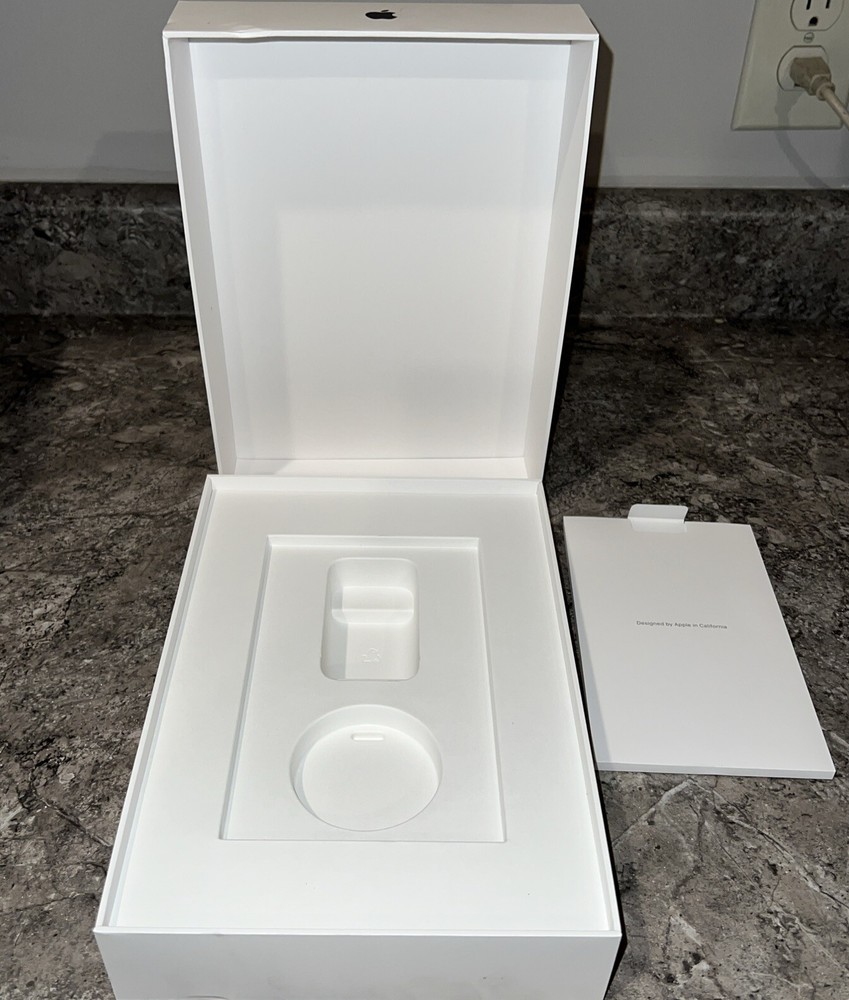 Apple iPad EMPTY BOX For A 64GB (9th Generation)