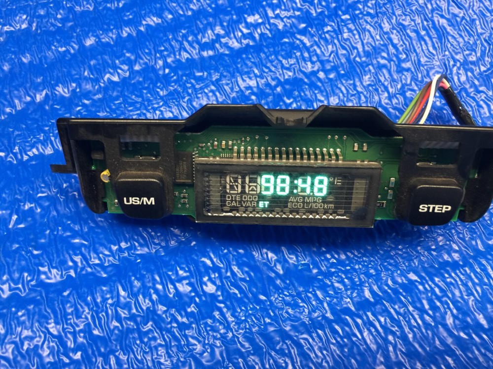 98-01 DODGE RAM 1500 OVERHEAD CONSOLE COMPUTER DISPLAY INFORMATION COMPASS OEM