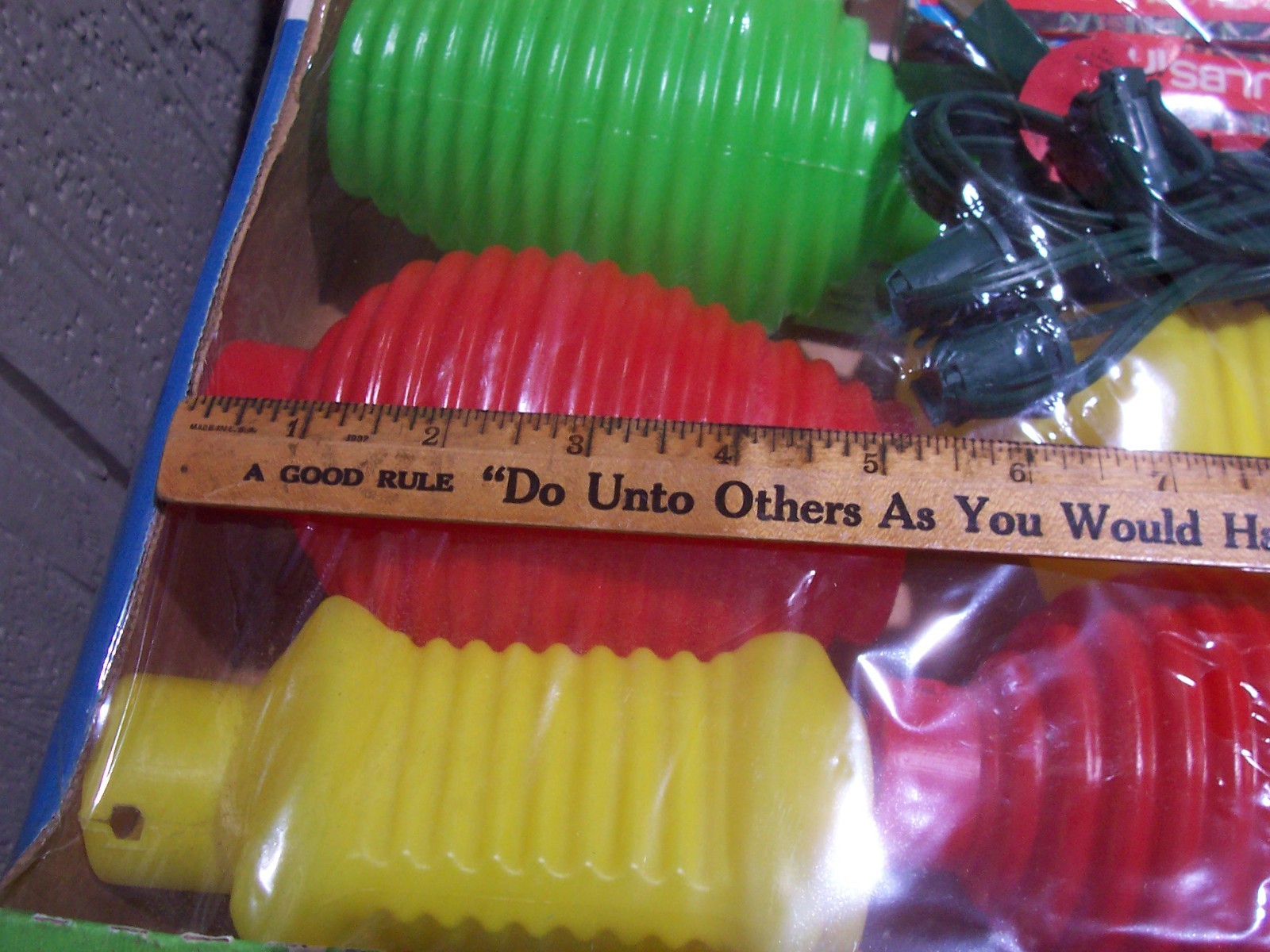 Vintage Beacon Party Lantern Lamp RV Patio Tiki Blow Mold Light String Extras