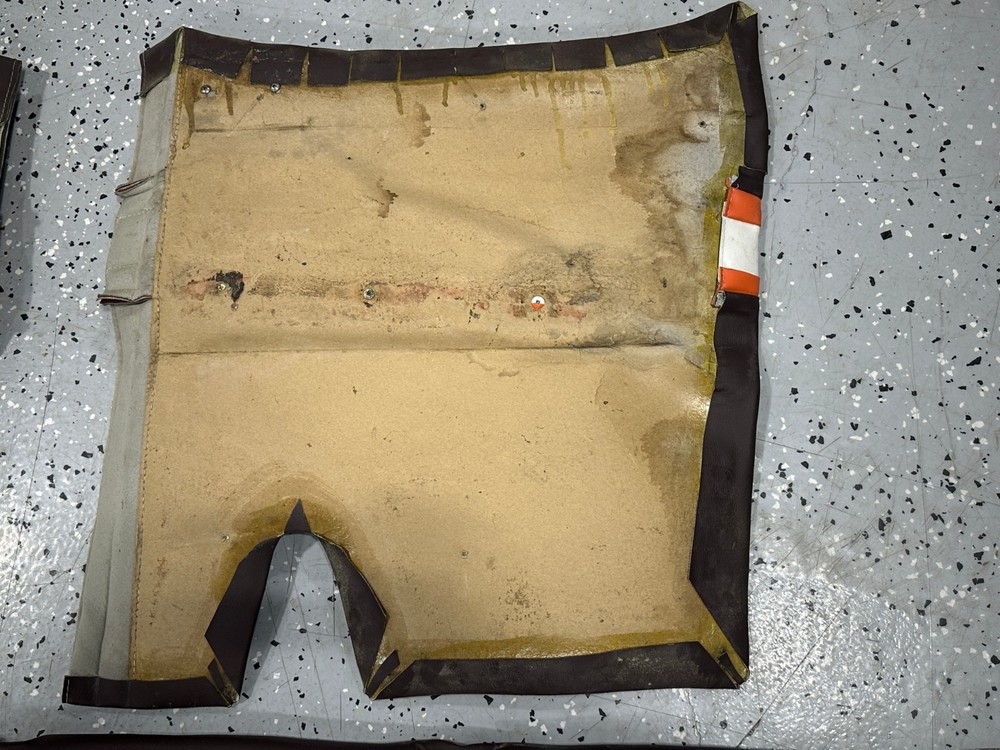 CESSNA 172 C CABIN INTERIOR PANELS - LOWER