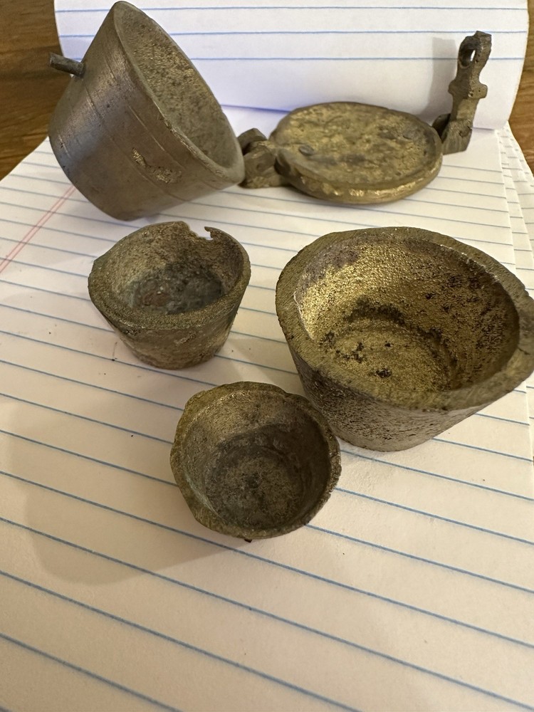 Antique 4 pc Bronze Nesting Apothecary Weights - Marked 8
