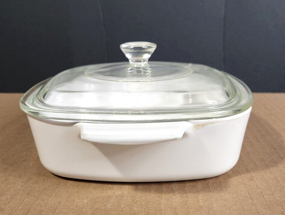 Cornflower Blue Corning 1 Quart Casserole with Lid