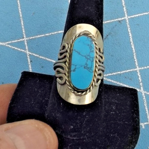 Vintage Sterling & Bloc Turquoise Ring