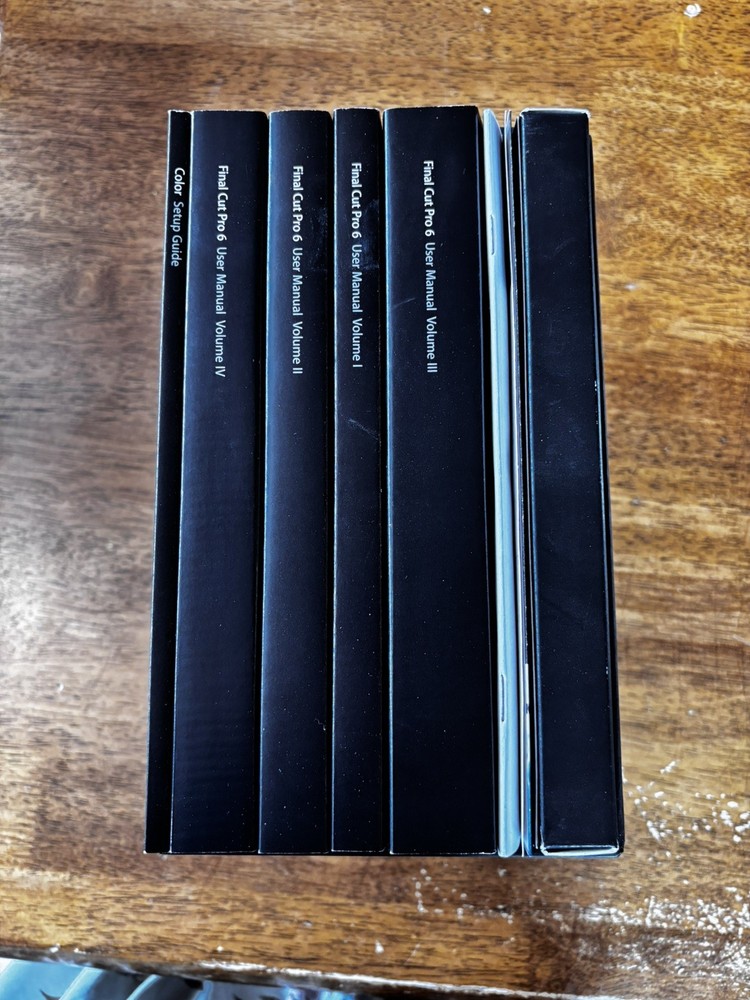 Apple Final Cut Studio 2 Pro 6 DVD Studio Pro 4 Manuals only - no software
