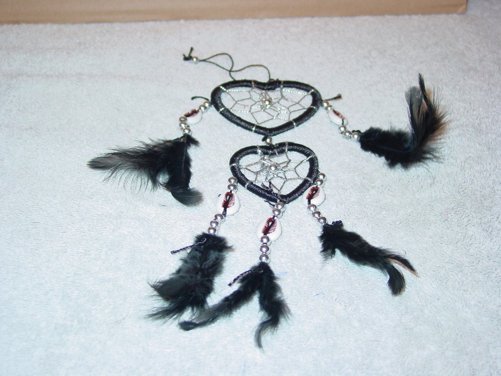 DREAMCATCHER WITH SHELLS HEART SHAPED BLACK COLOR 2 RINGS