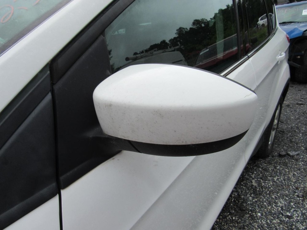 ESCAPE 2013 Glove Box 1050594
