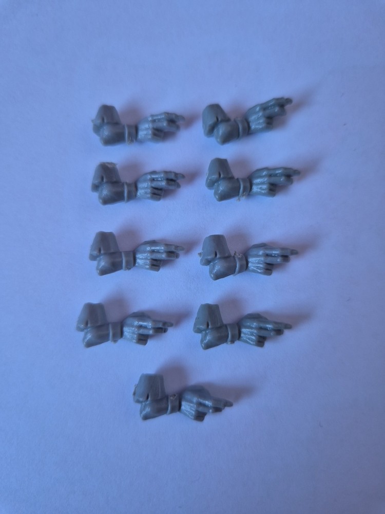 Warhammer Goblin Mob Arms X 9