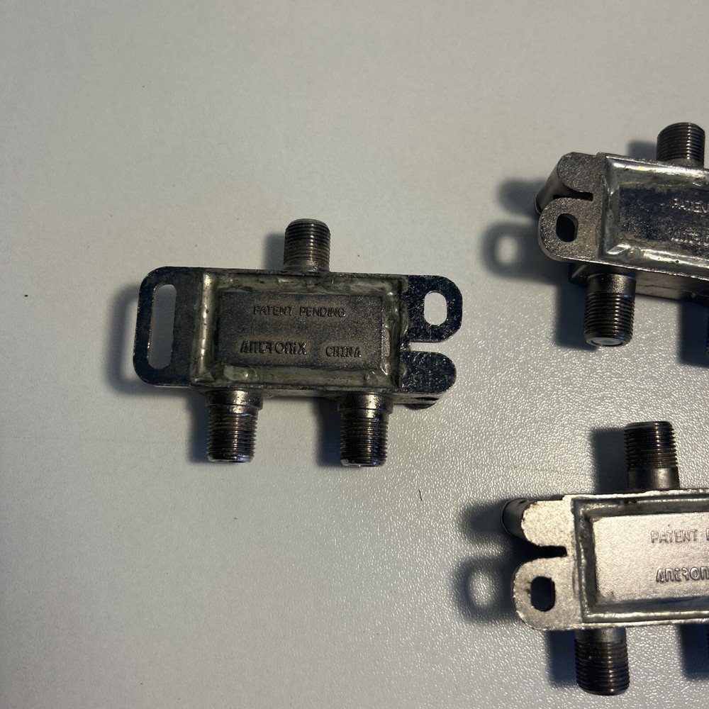 Antronix Three Way Splitter(2) ￼Antronix Two Way Splitter (1)
