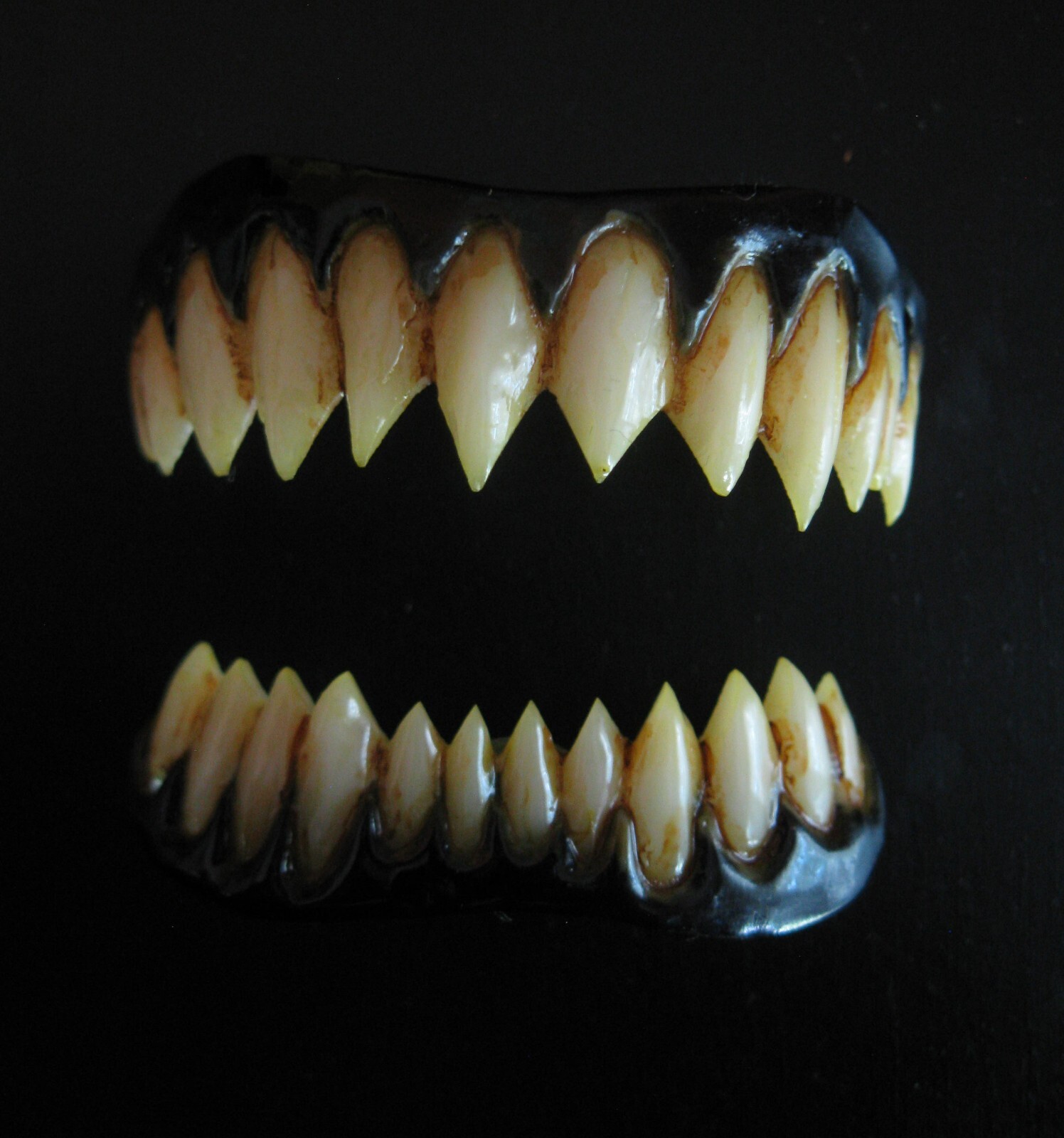 Black Costume Teeth Pennywise Appliance Veneer Dental Distortions 2.0 FX Fangs