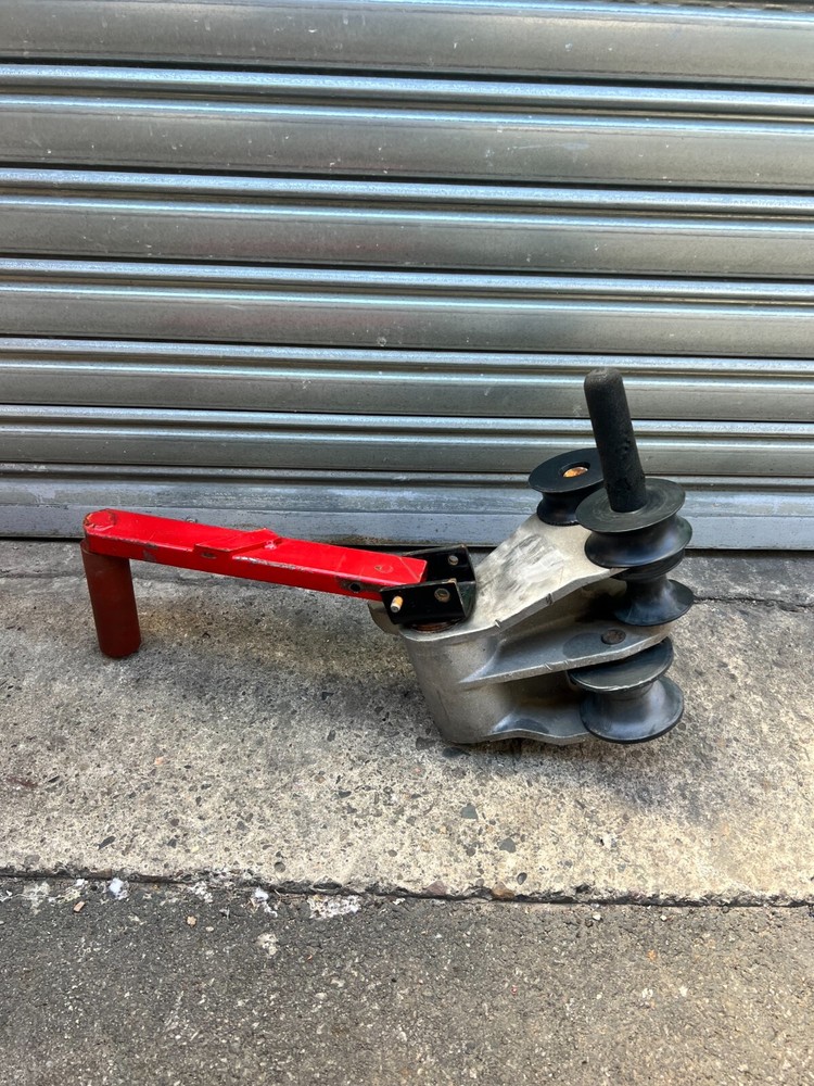 GB Cyclone B-2000 Pipe Bender Replacement Roller Carriage W/ Rollers And Handle