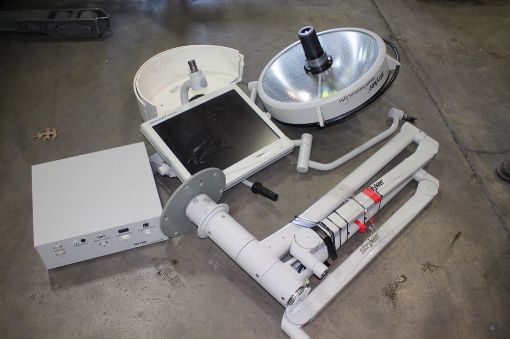 Stryker Visum 2 Surgical light camera CONTROL 2 ARMS