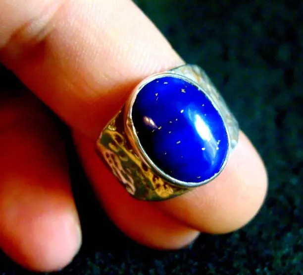 Solid 925 Sterling Silver Natural Blue Oval Lapis Lazuli Gemstone Hammered Ring