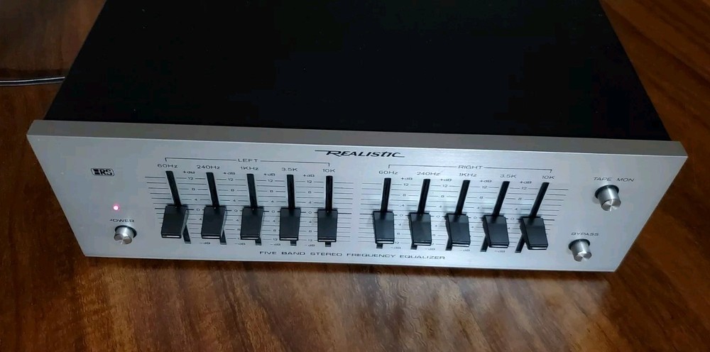 "Realistic" Five Band Stereo Frequency Equalizer.