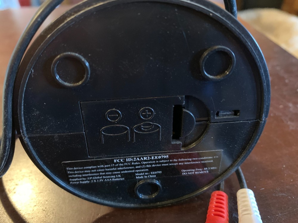 Wireless Transmitter for Earphone/Chat 2AAR2-EE0795 UP Global Sourcing 88.3 mHz