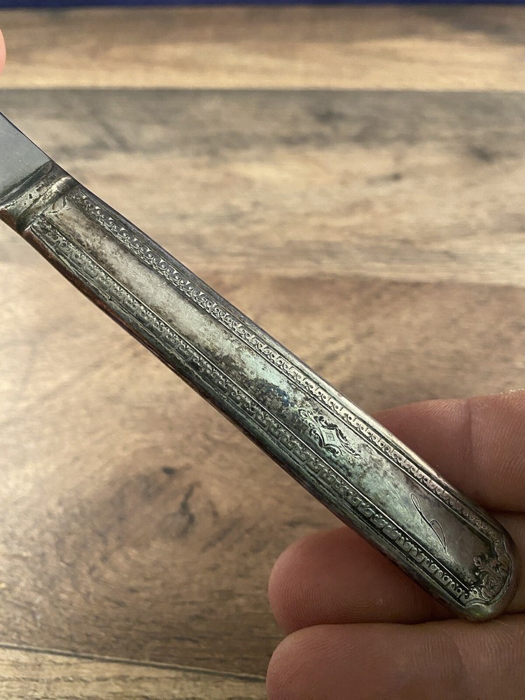 Wm A Rogers Silverplated Bread Knife Ornate Design Unknown Pattern Monogrammed