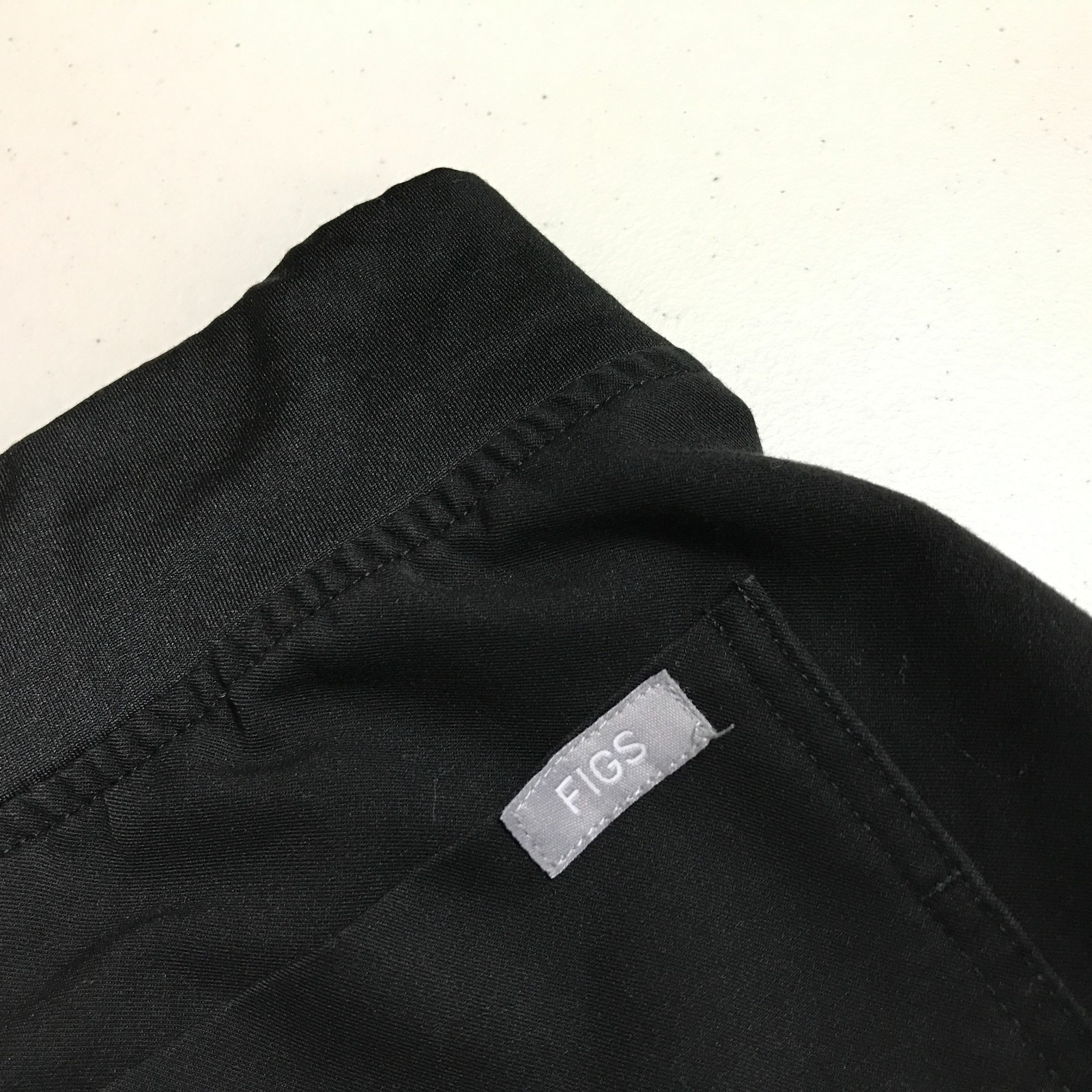 FIGS Catarina One-Pocket Scrub Top & Zamora Jogger Pants Set Black Size SP