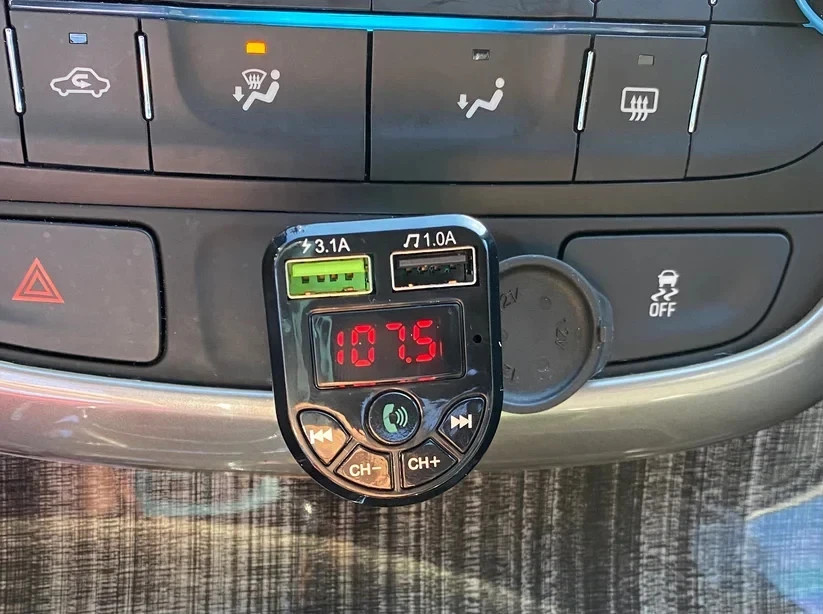 Car Bluetooth FM Transmitter Radio MP3 Wireless Adapter Car Kit USB Chargers
