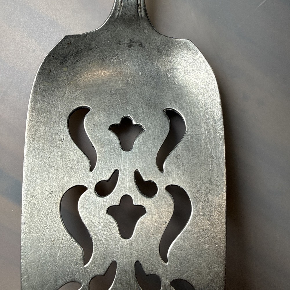 Elegant Silver Cake Server