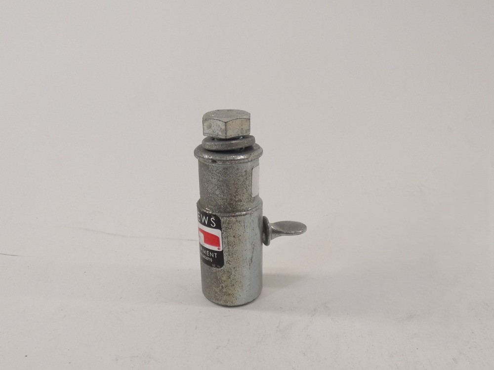 Matthews Studio Equipment Adapter