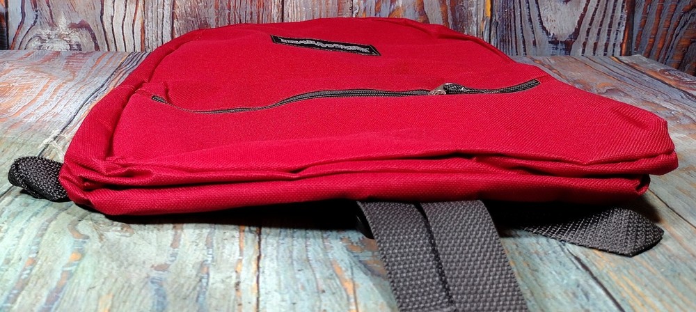 TrailMaker Classic - Backpack - RED - BRAND NEW