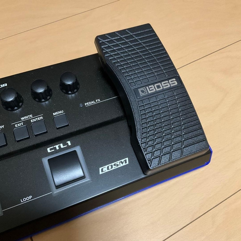 BOSS GT-1 Guitar Effects Processor Multi-effector Box Manual Textbook