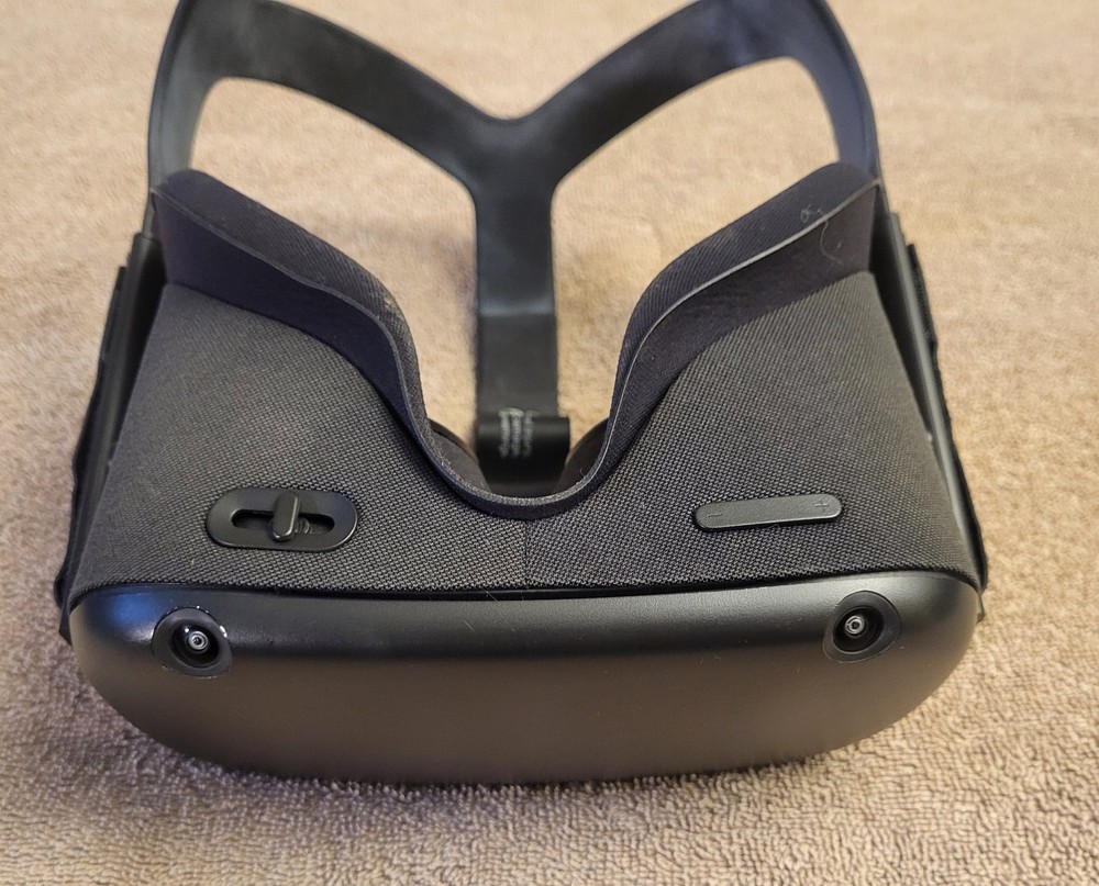 Meta Oculus Quest 1 64GB VR Headset & Controllers - Black