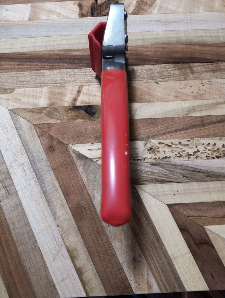 The Texan York Nut Sheller - Nut Cracker