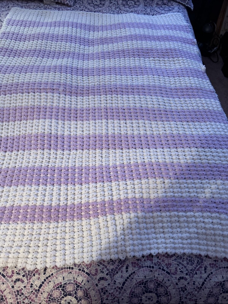 Double Crotchet Afghan Throw Lilac & White