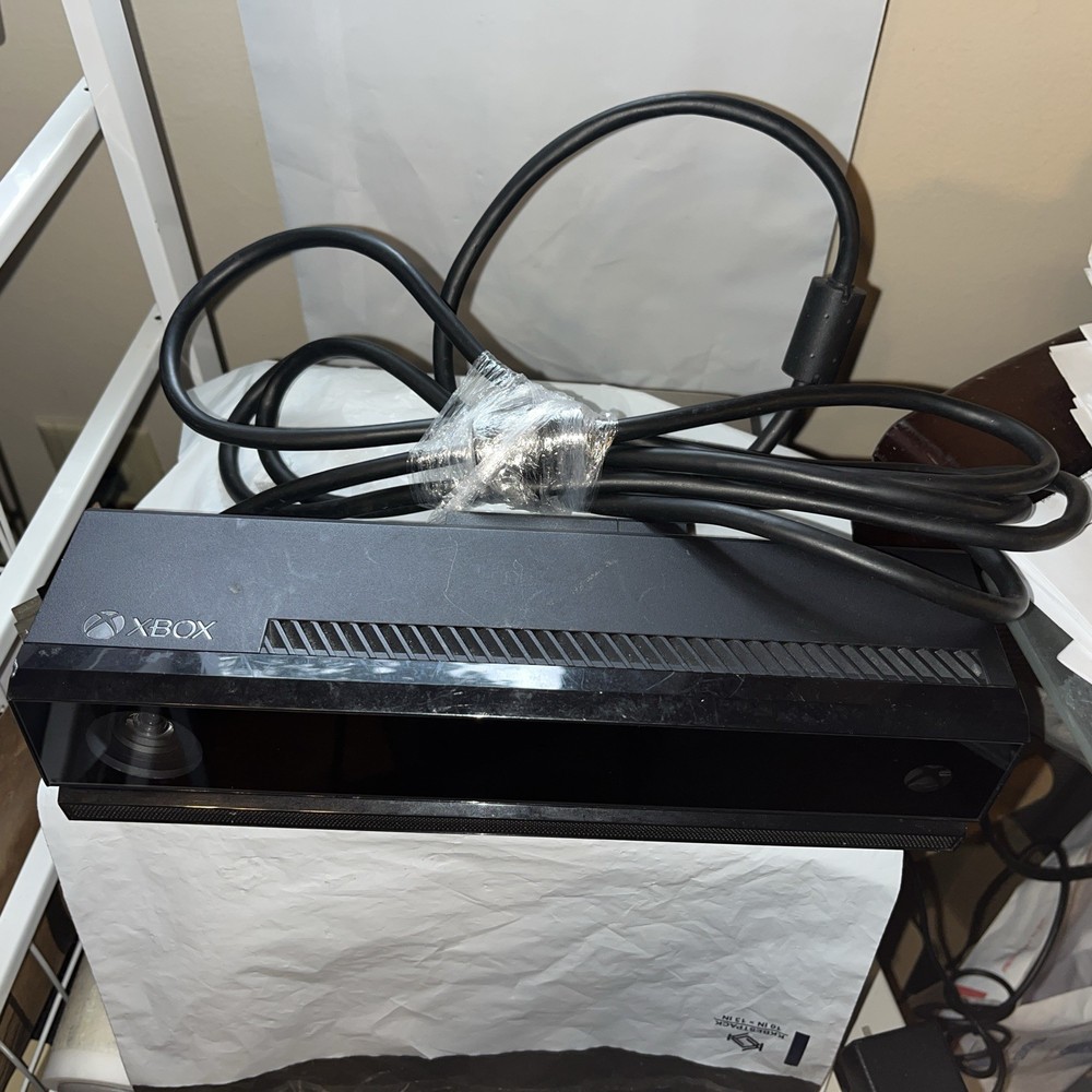 Microsoft Kinect Model 1520 Black Xbox One Wired Motion Sensor Not Tested