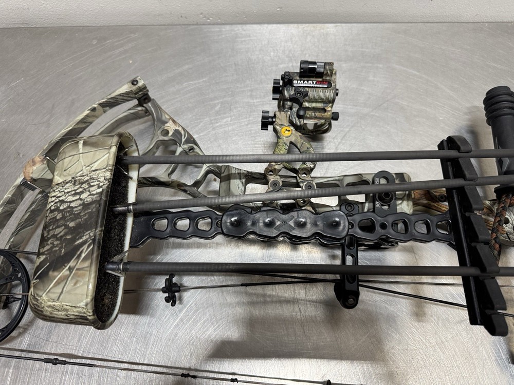 Diamond Iceman Bow Bowtech Compound Bow With Extras