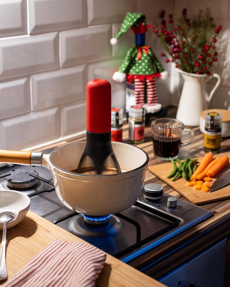 Effortless Cooking with Stirr Plus: Automatic Stirrer with USB Charging & Timer