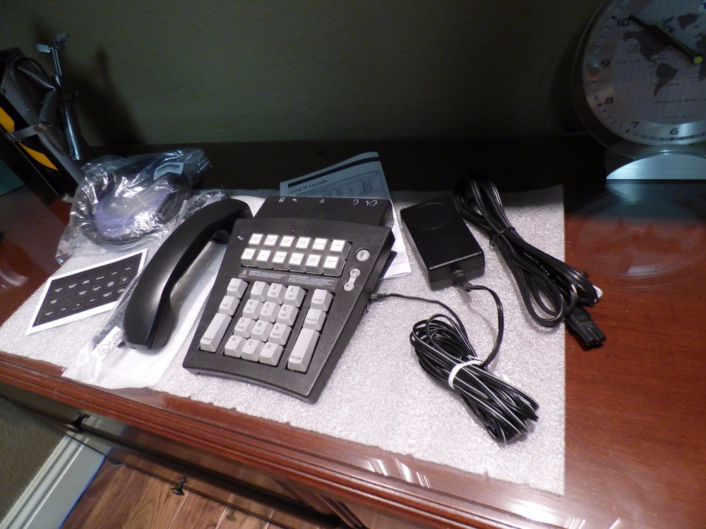 MITEL 5550 IP CONSOLE 50003071 MINT CONDITION with power.