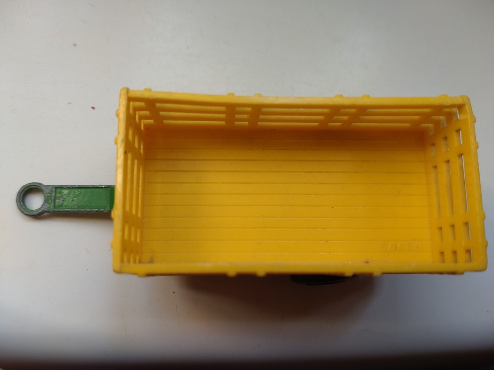 MATCHBOX CATTLE TRAILER 1979 #302