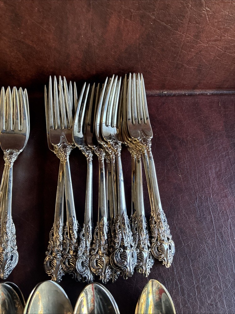 Baroque By Godinger 91 Piece Silver Plated Flatware Set