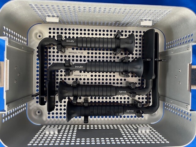 Eikon Illuminated Retractor System Invuity (now Stryker) new demo set